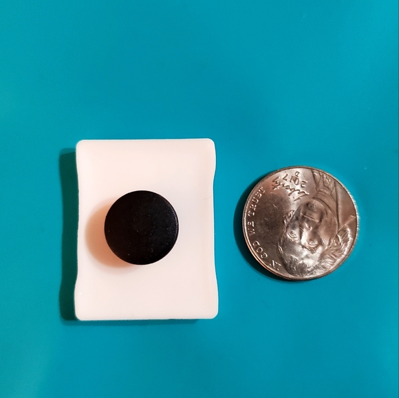 6/$9 - Sunflower Seeds Charm Jibbitz for Crocs *Mix & Match* - Picture 2 of 2